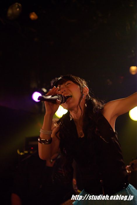 f0008102_126884.jpg