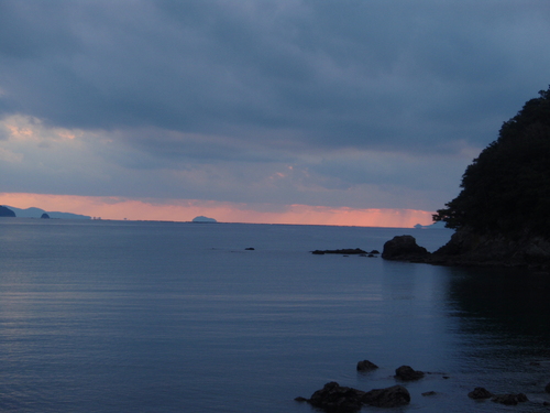 f0223480_1656343.jpg