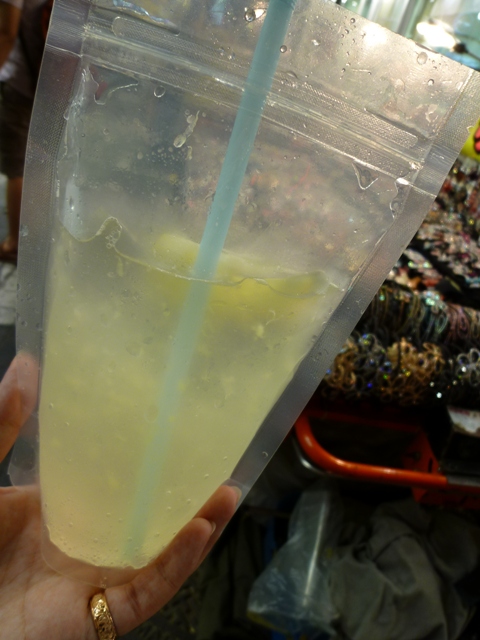 f0201054_2213022.jpg
