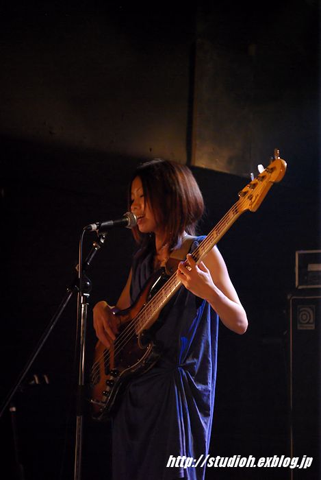 f0008102_23594385.jpg