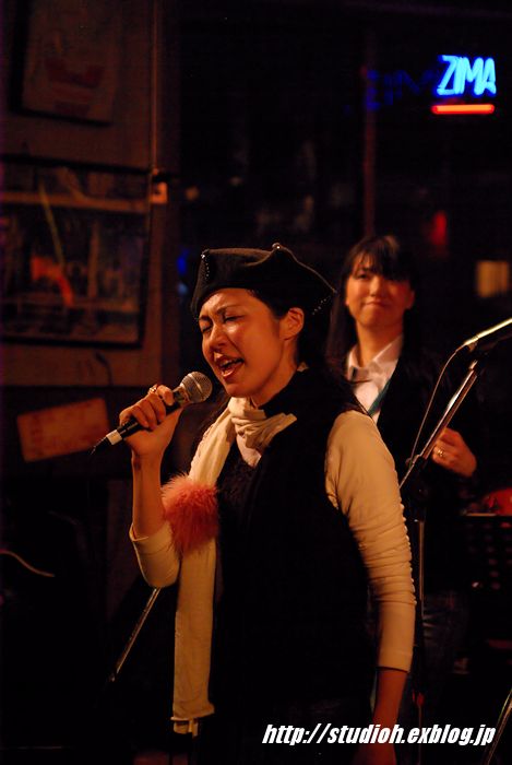 f0008102_22554023.jpg