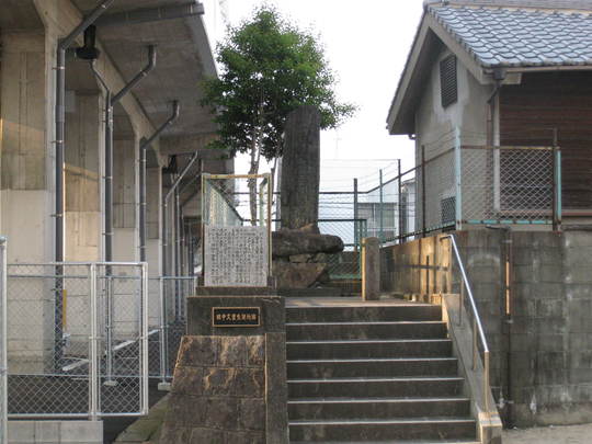 f0010195_0284850.jpg