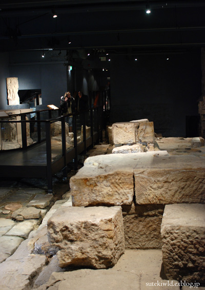 e0231876_24515.jpg