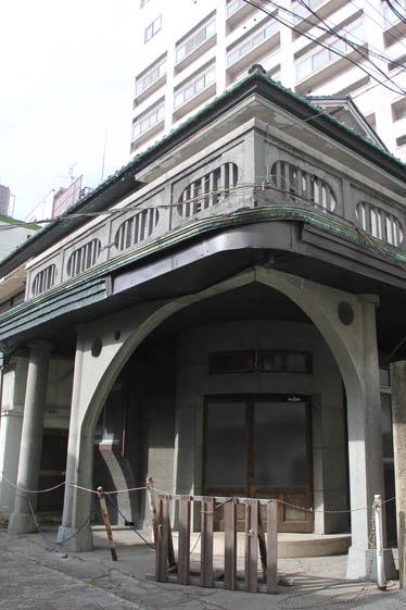 e0112077_2245242.jpg