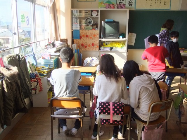 b0208358_1256159.jpg
