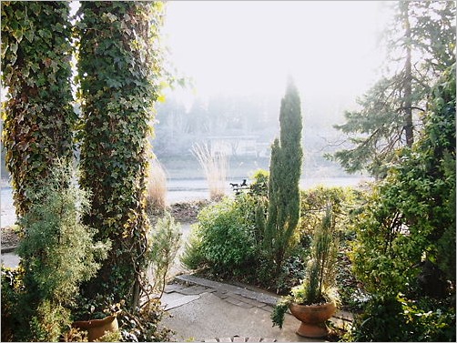 e0022839_2371679.jpg