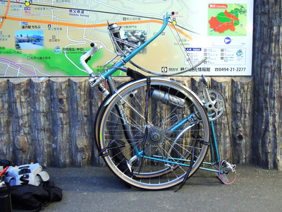 d0211129_1283270.jpg