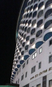 f0031420_9474943.jpg