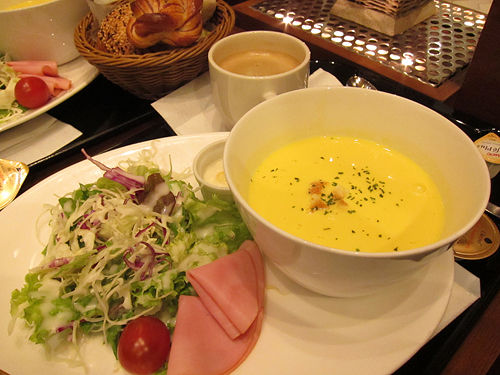 f0166645_0492155.jpg