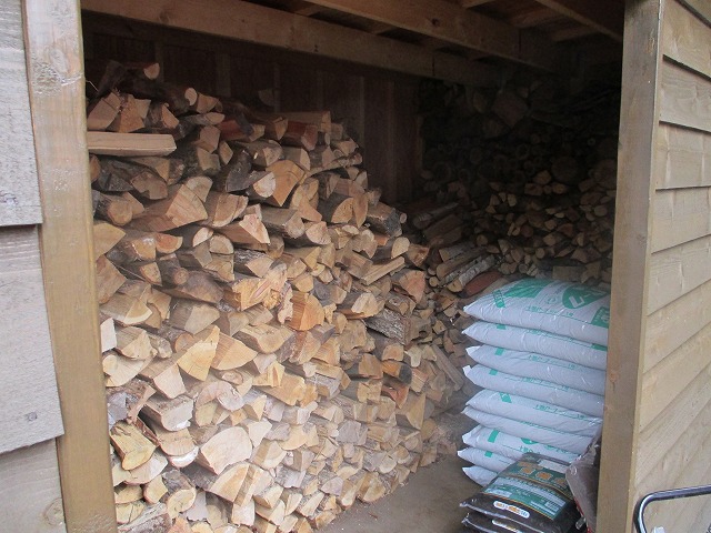 f0202703_22514327.jpg
