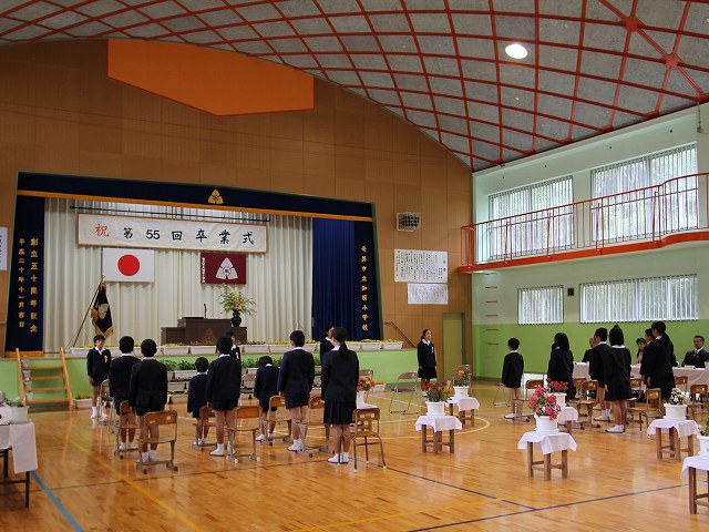 f0223844_2337943.jpg