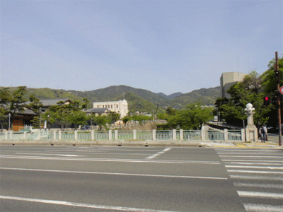 b0108100_7445633.gif