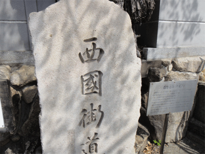 b0108100_7452510.gif