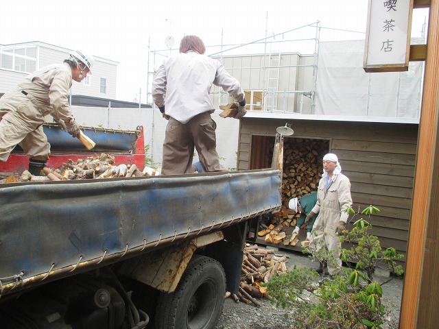 f0202703_224501.jpg