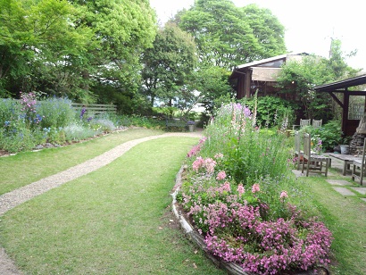 f0231084_16305.jpg