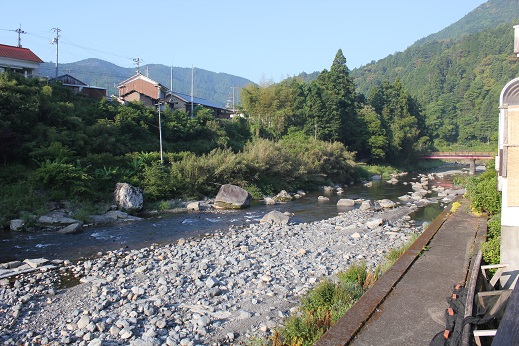 e0101917_6544397.jpg