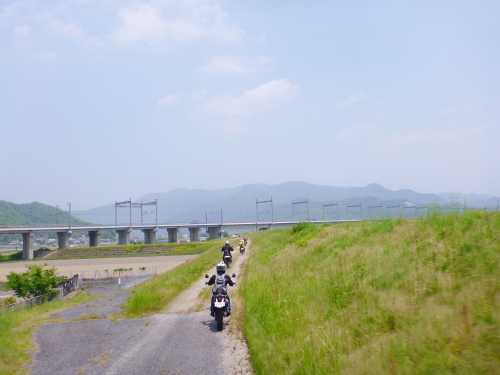 f0248120_2123422.jpg