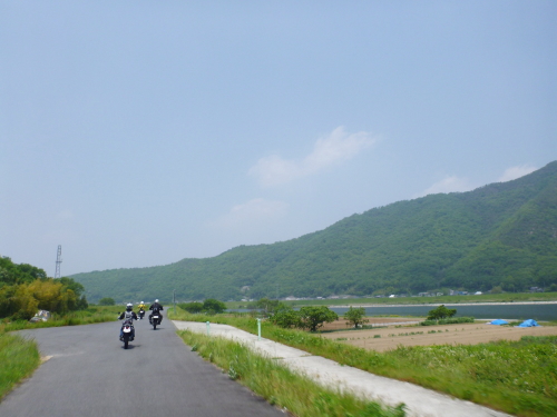 f0248120_2123889.jpg