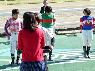 a0161290_0454063.jpg
