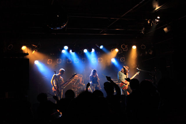 f0036678_1272795.jpg