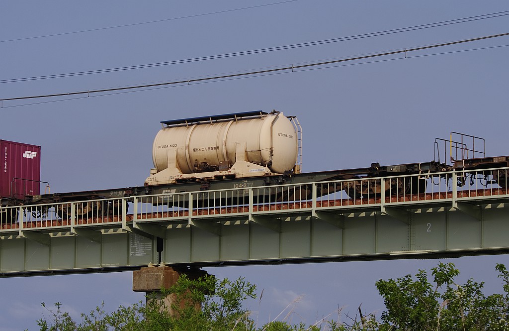f0203926_22393759.jpg