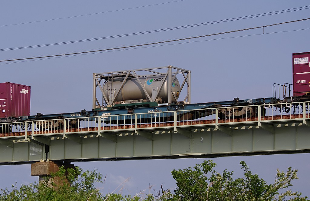 f0203926_2241028.jpg