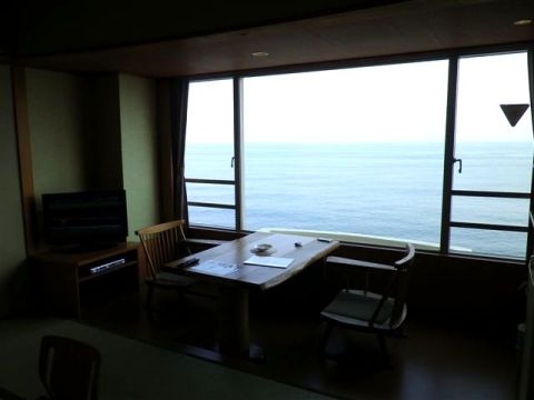 b0102728_10324728.jpg