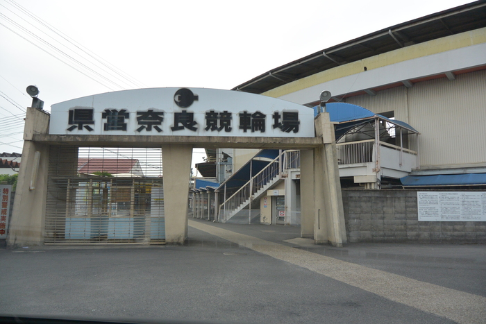 a0257375_0121774.jpg