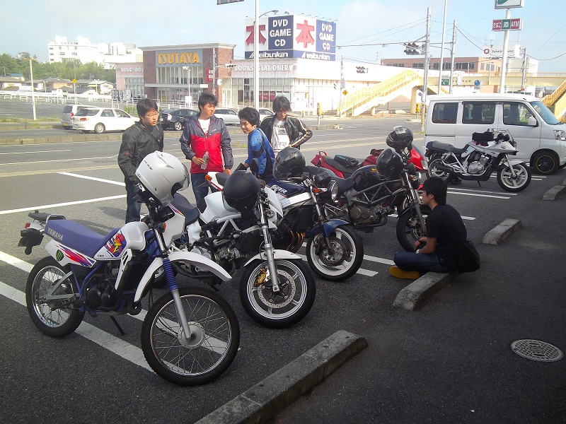 b0258289_22592162.jpg