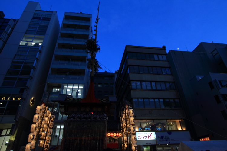 e0051888_858174.jpg