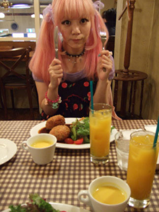 f0104705_22285495.jpg
