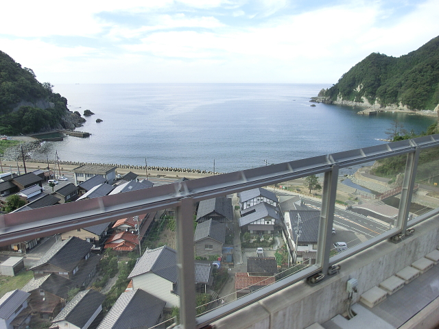 f0248120_22362414.jpg