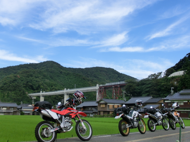 f0248120_22372984.jpg