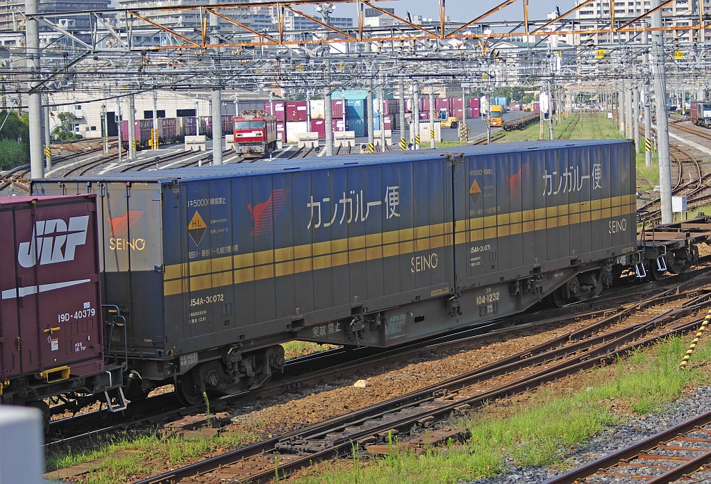 f0203926_02225.jpg