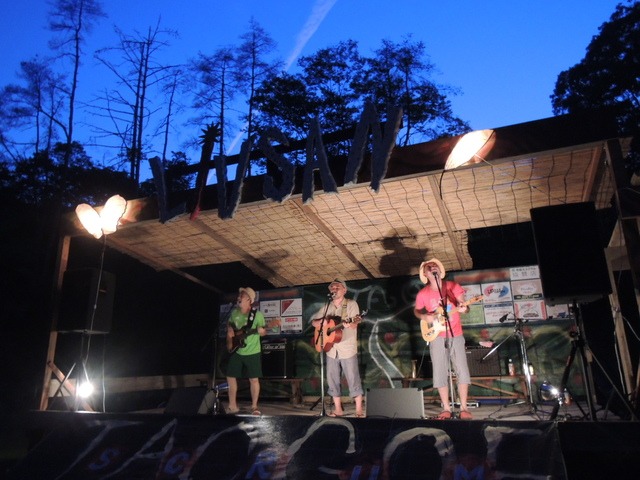 d0025421_101145100.jpg