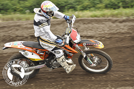 f0210380_1231711.jpg