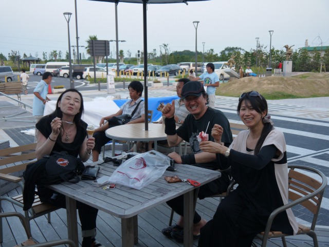 b0190092_22595744.jpg