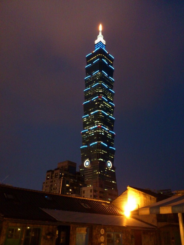 b0009106_1320657.jpg