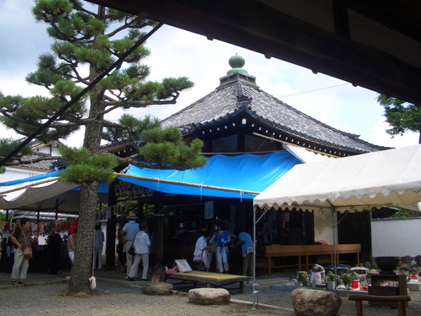e0033713_1829316.jpg
