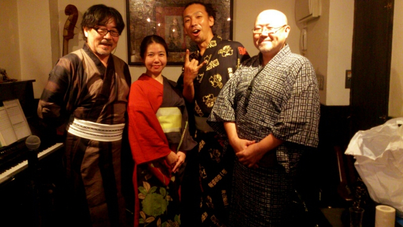 c0202101_1194288.jpg