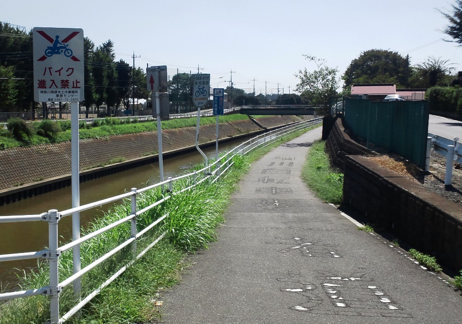 e0271804_2149320.jpg