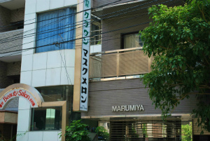 e0311937_2815.jpg