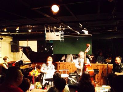 f0014209_1282140.jpg
