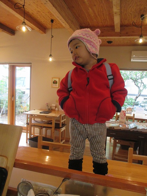 f0202703_231577.jpg