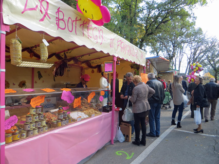 f0234936_2226396.jpg