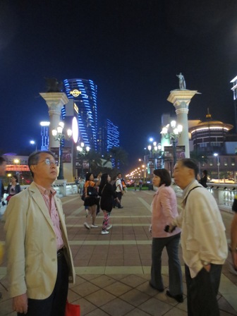 a0098027_1428311.jpg