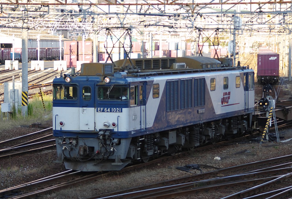 f0203926_23115989.jpg