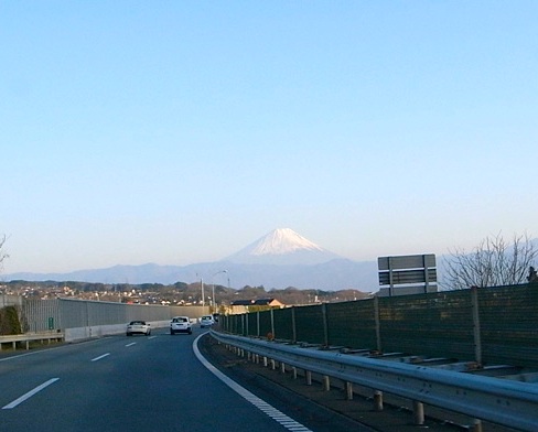 f0108399_1193219.jpg