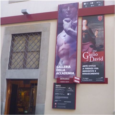 e0210347_002342.jpg