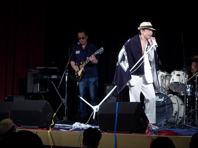 e0078069_2331059.jpg